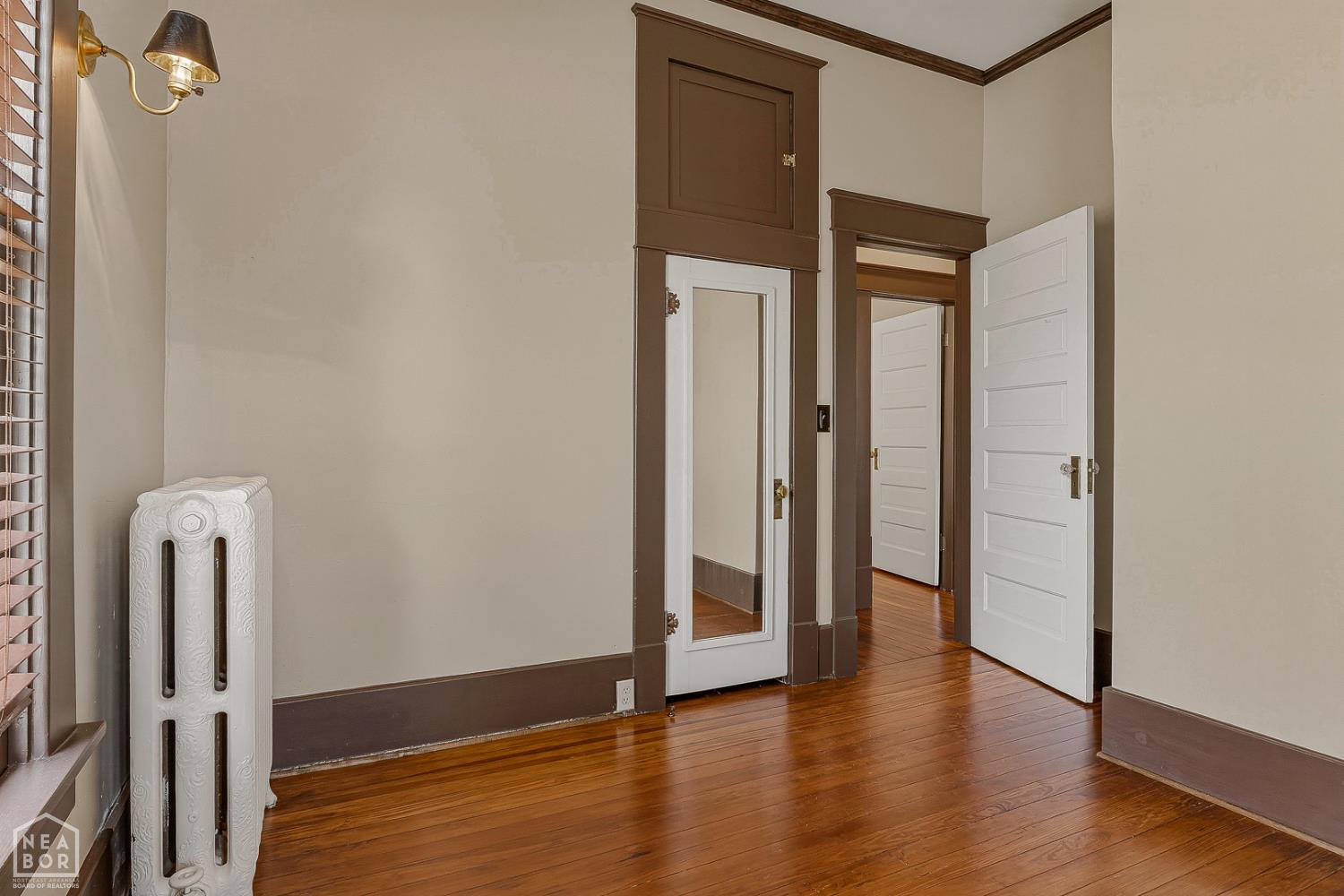315 W Cherry Avenue