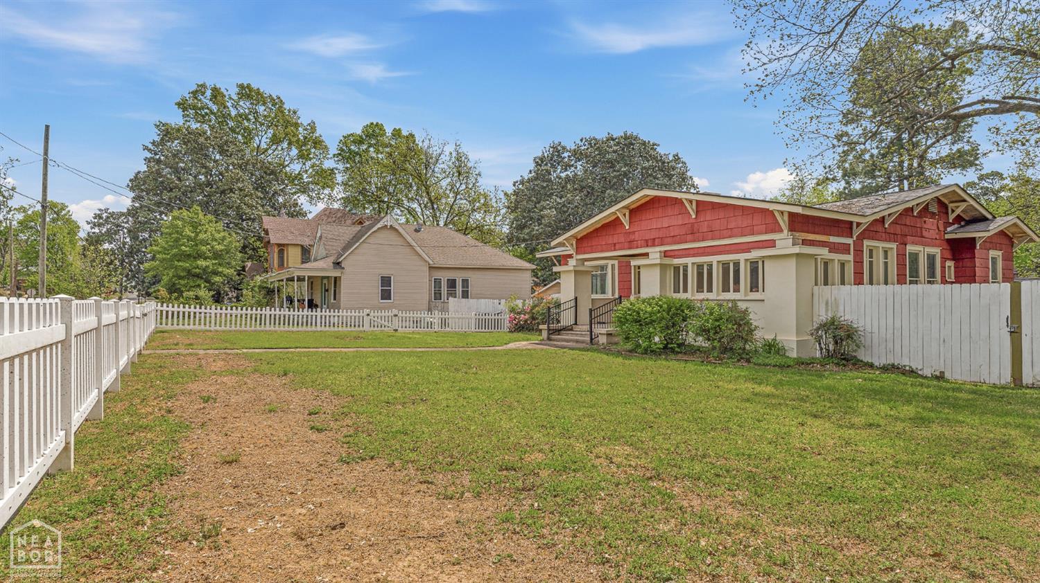 315 W Cherry Avenue