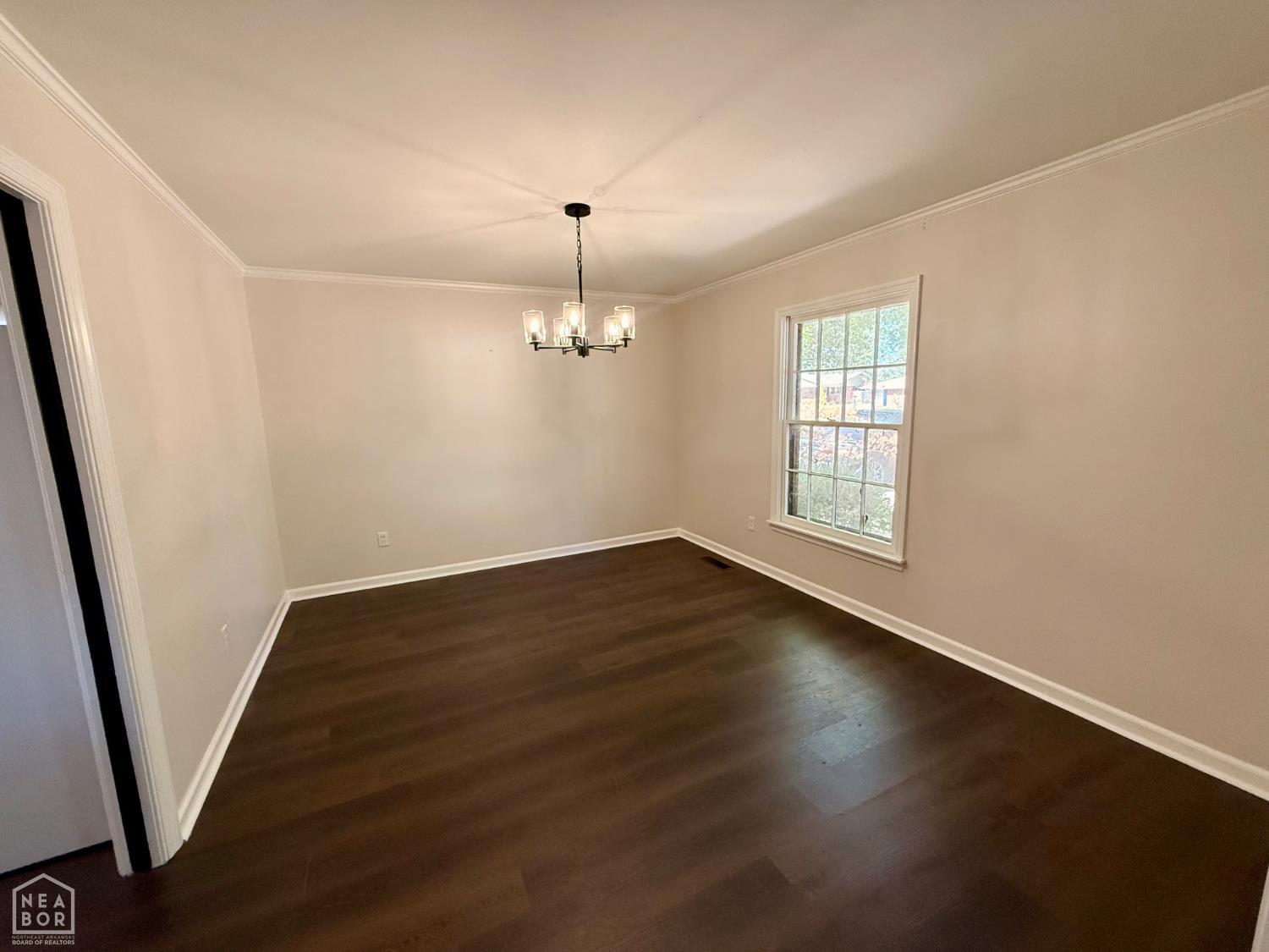 909 Pinecrest Drive